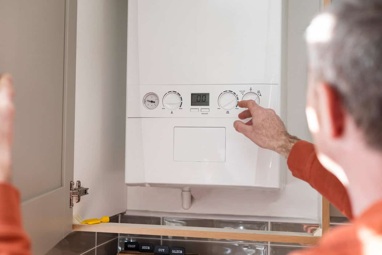 what temperature should you set your boiler to 